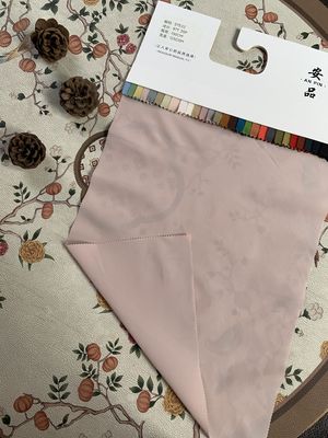 Versatile Lightweight Polyester  Windbreaker Fabric By The Yard For Spring Autumn