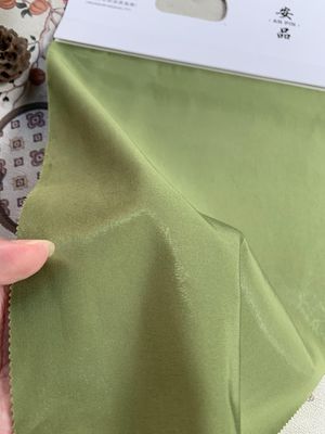 Lightweight Breathable Windbreaker Fabric  157GSM Twill Polyester Fabric For Jackets